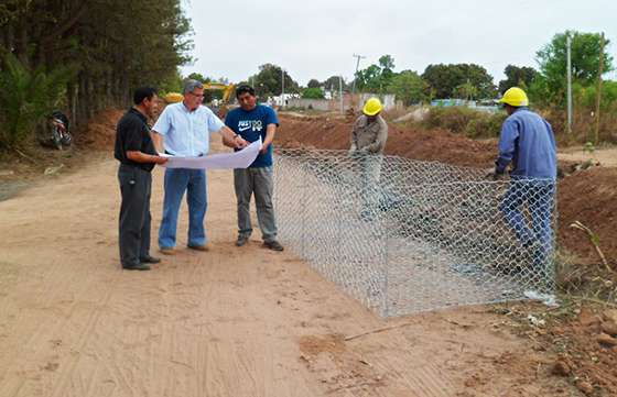 Comenzó en Colonia Santa Rosa la obra en el canal 25 de Mayo