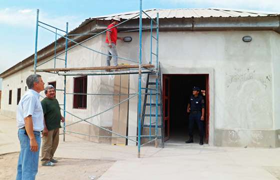 Avanza la construcción de la subcomisaría de barrio Las Palmeras en Colonia Santa Rosa