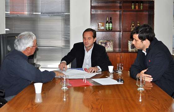 Planifican nuevas obras para optimizar el área de riego de Colonia Santa Rosa