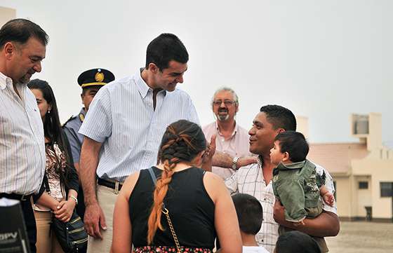 “Estamos construyendo muchas más viviendas que a lo largo de toda la historia de Salta”, dijo Urtubey
