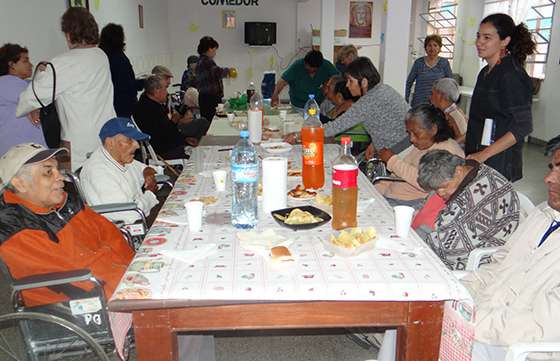 La tercera Edad realiza Acciones Solidarias