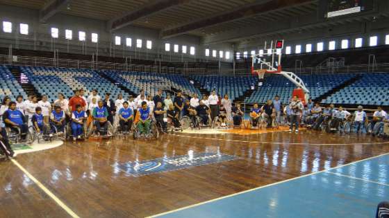 Certamen de básquet sobre Silla de Ruedas