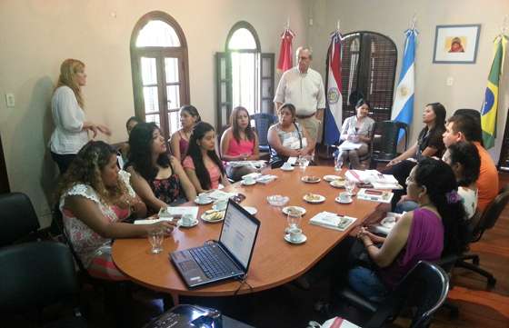 Universitarios de Santa Cruz de la Sierra, Bolivia, visitaron la oficina de Relaciones Internacionales