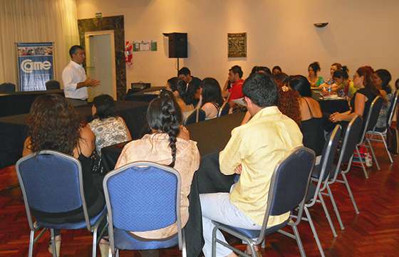 Diseñadores planifican acciones para 2014
