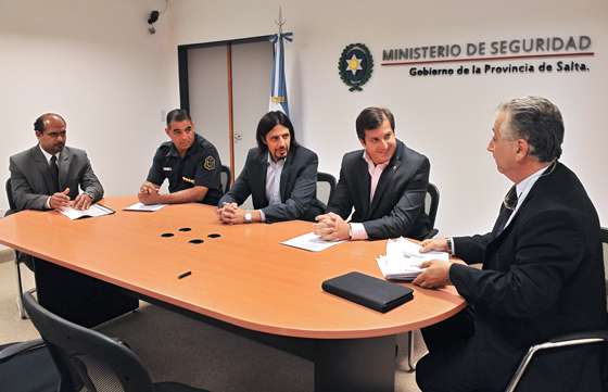 La Policía y el Servicio Penitenciario cerraron el acuerdo salarial 2014