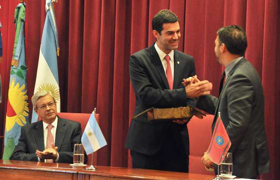 En las próximas elecciones Ecuador utilizará el sistema de voto electrónico implementado en Salta