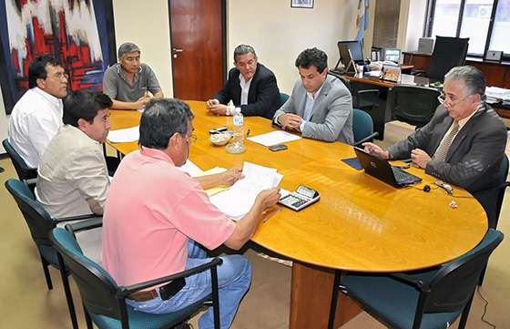 Se acordó el incremento salarial con gremios de la administración central del Estado