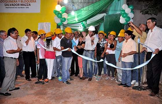 Se inauguró en Salvador Mazza la primera empresa social para ese municipio  y se entregaron viviendas