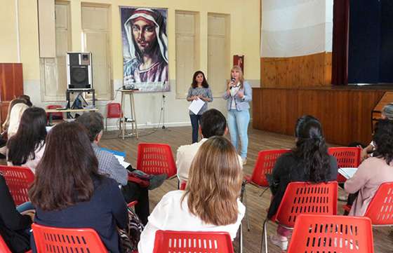 Docentes del secundario analizaron la implementación de los diseños curriculares provinciales