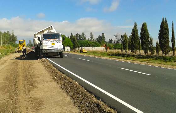 A fin de mes terminarán los trabajos de repavimentación en la ruta provincial 26