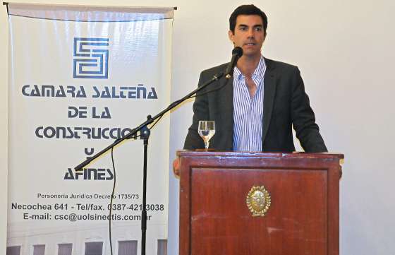 Urtubey destacó el aporte del sector de la construcción al crecimiento de Salta