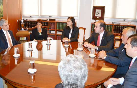 Ministros del Poder Ejecutivo se reunieron con autoridades de la Corte de Justicia