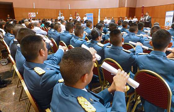Egresaron 34 nuevos oficiales de la Escuela de Cadetes del Servicio Penitenciario de Salta