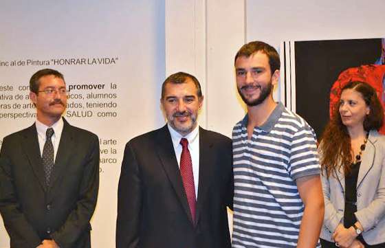 “Tomografía de una obra” recibió el primer premio del Salón de Pintura Honrar la Vida