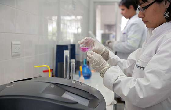 Destacan el desempeño del laboratorio de Aguas del Norte