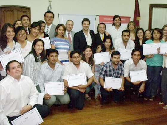 La EAP entregó certificados en General Güemes y en el IPS