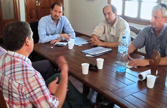El Gobierno analiza acciones conjuntas con empresarios madereros