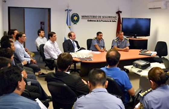 “El accionar policial requiere de un trabajo dinámico y operativo para dar respuestas”, sostuvo Cornejo