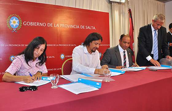 Docentes tendrán un 35% de descuento en boletos de transporte durante el período escolar 2014