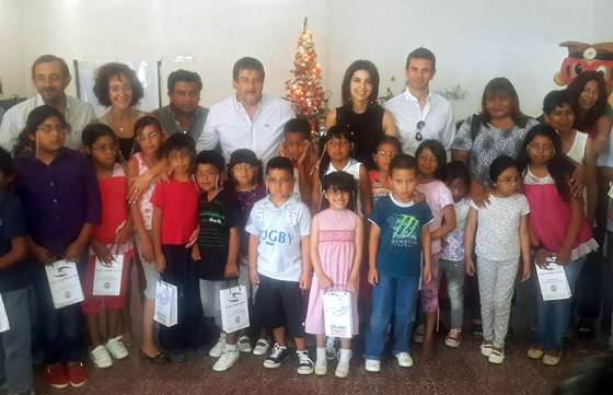 “Estamos mejorando la calidad de vida de los niños y niñas” dijo la ministra Cansino en la entrega de anteojos en La Caldera