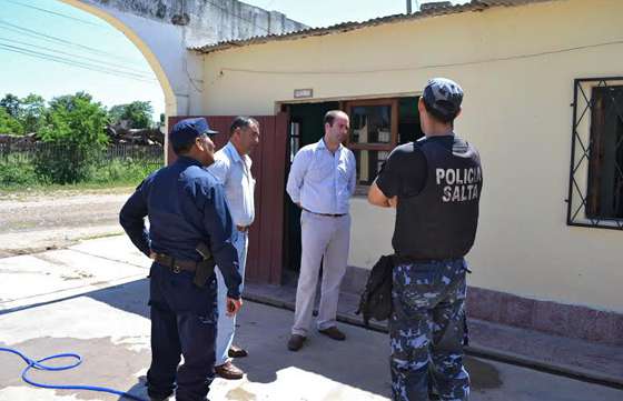 El ministro de Seguridad recorrió las dependencias policiales de la ciudad de Orán