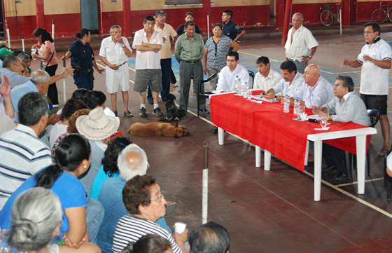 Funcionarios se reunieron con vecinos de la localidad de El Bordo