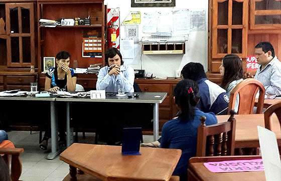 Defensa del Consumidor capacitó al personal de una mueblería