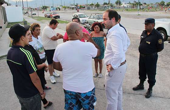 El ministro de Seguridad se reunió con los vecinos de la Asociación de Fomento del barrio Solidaridad