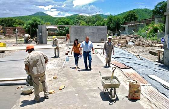Construyen el nuevo edificio del colegio María Teresa Cadena de Hessling