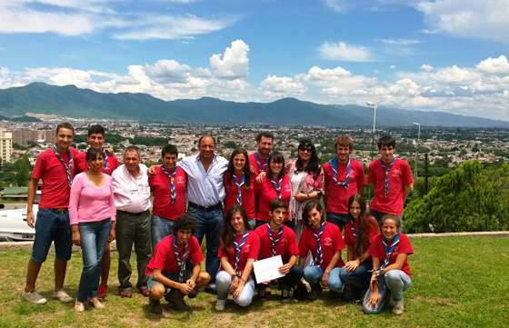 Scouts de Buenos Aires colaboraron en el acondicionamiento de una escuela de Rosario de Lerma