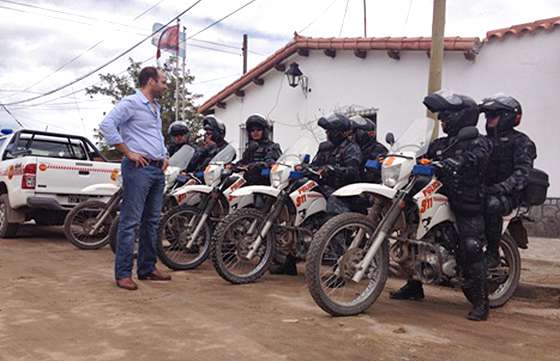 El ministro Cornejo supervisó el operativo de seguridad del Festival del Poncho, Doma y Folklore en Molinos