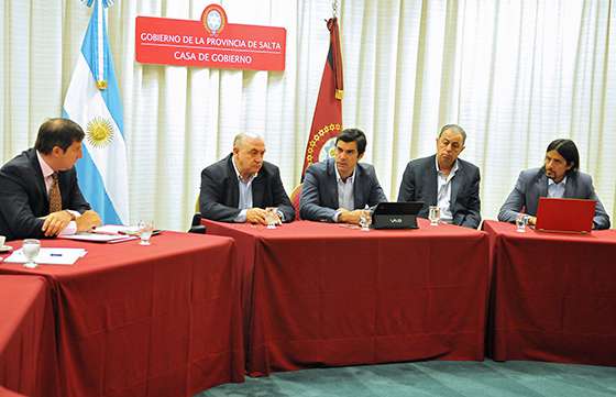En reunión de gabinete se analizaron licitaciones para obras en educación