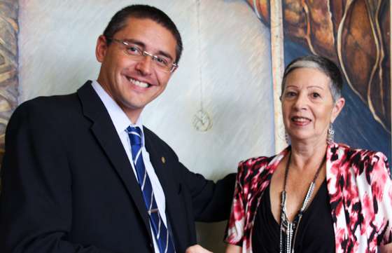 El ministro de Cultura y Turismo entregó el Mérito Artístico a la actriz salteña Ana María Parodi
