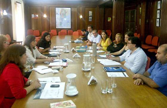 Coordinan la aplicación de políticas de niñez, adolescencia y familia