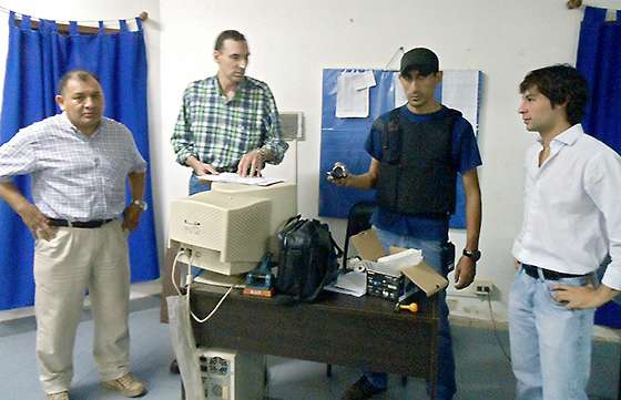 La Agencia Antidrogas entregó equipamiento fotográfico para la Dirección General de Drogas Peligrosas de Orán