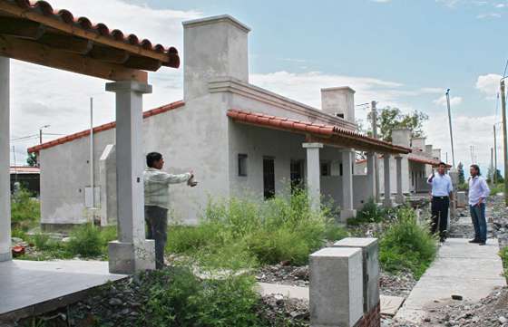 El IPV construye nuevas viviendas en Campo Quijano
