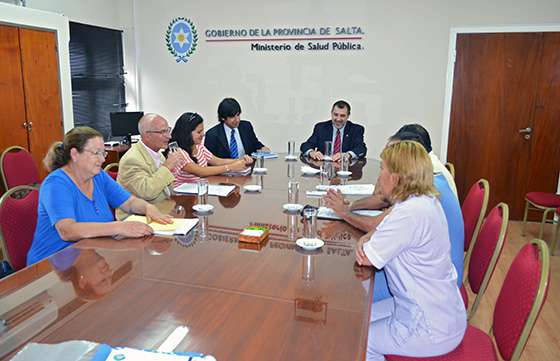 Reunión con gremios de salud