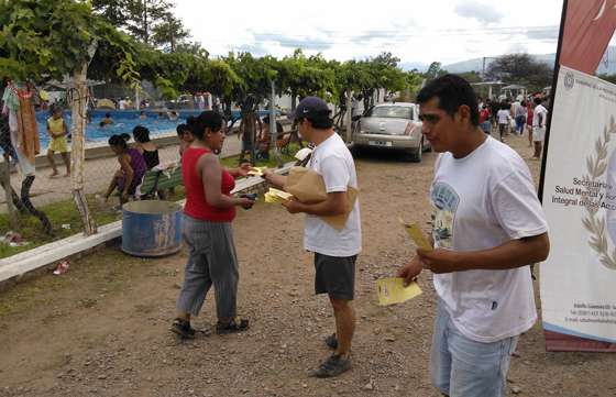 Campaña de prevención de adicciones en La Viña y Tartagal