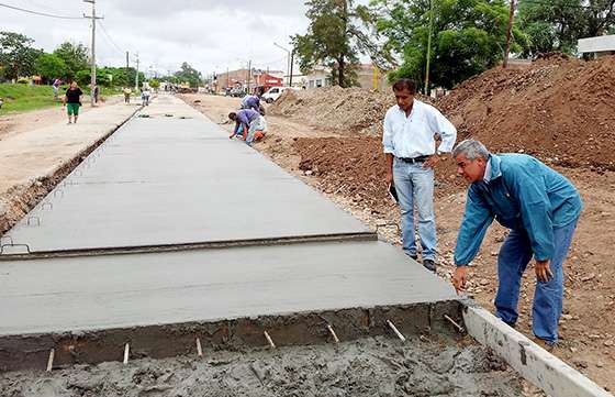 Se supervisaron obras de pavimentación del nuevo acceso a Pichanal
