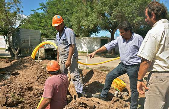 La red de gas natural beneficiará a más de 400 familias de El Carril
