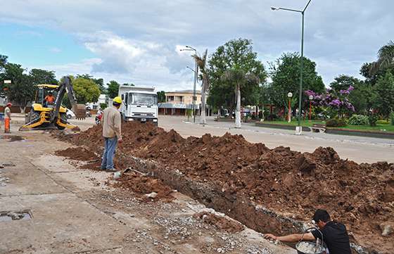 Supervisaron las obras de saneamiento que se ejecutan en Mosconi