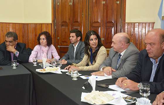Derechos Humanos y senadores trabajarán en proyectos legislativos