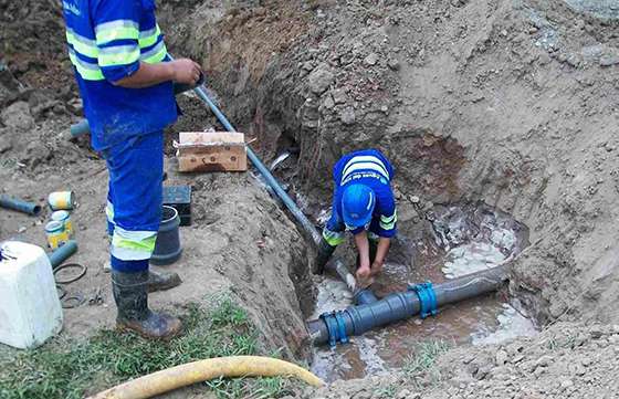 Continúa el recambio de redes de agua en comunidad Copo Quile
