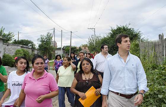 El ministro de Gobierno y su gabinete recorrieron barrios de la zona oeste alta