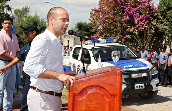 El Gobierno entregó un móvil policial 0 Km que será destinado a Rosario de Lerma