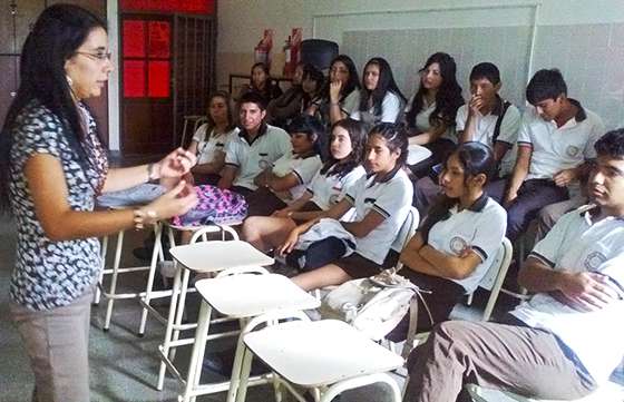 El programa ludopatía capacitó a más de 200 jóvenes de capital sobre la adicción al juego