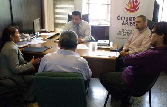 Relaciones Institucionales prosigue reuniones con instituciones intermedias