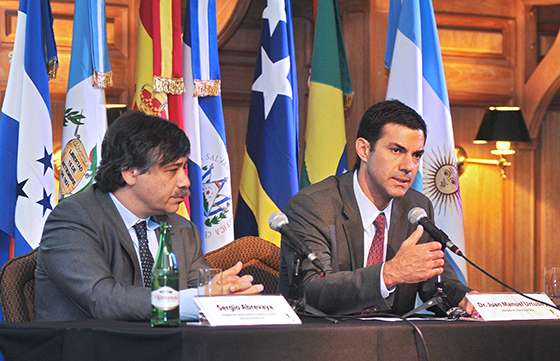 Urtubey planteó la necesidad de crear un Consejo Económico y Social nacional