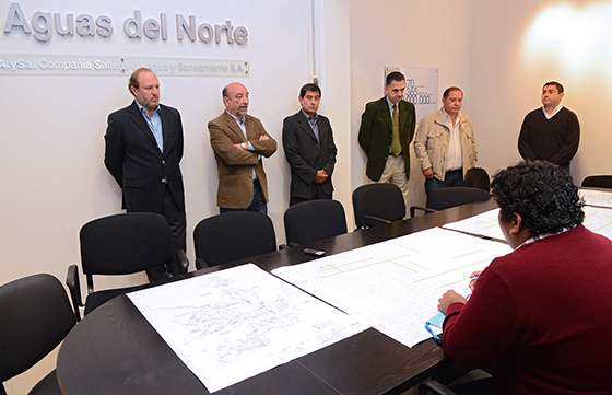 Aguas del Norte renovará redes y conexiones domiciliarias
