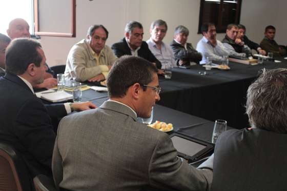 Senadores se interiorizaron sobre los resultados y proyectos en materia turística
